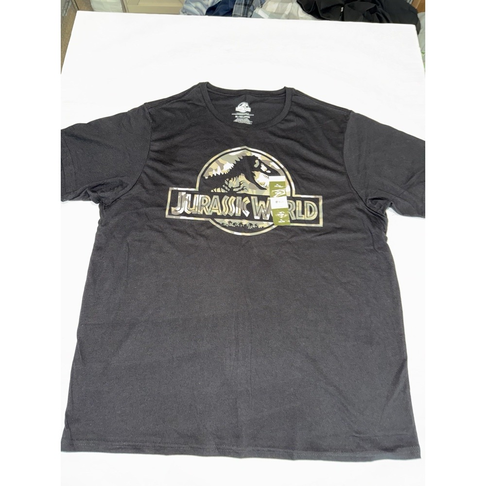 Jurassic World T-Shirt Men XL Graphic Black Dinosaur T-Rex Movie Tee Camo BC NWT